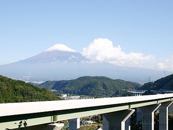 東名